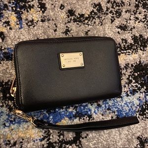 Black Michael Kors wristlet
